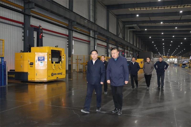 鞏義市委書記、市長郭程明蒞臨明泰鋁業慰問一線員工